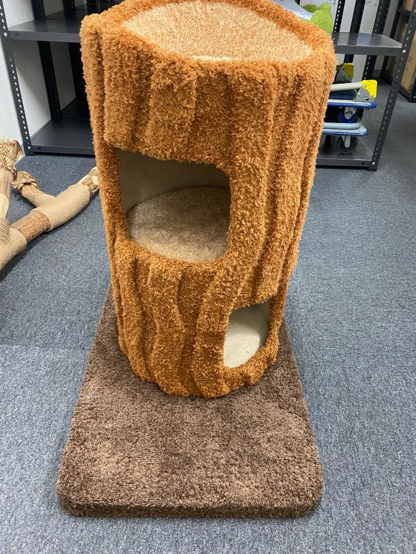 【即発送】ベッド付き天然木無垢材キャットタワー　据え置き型キャットタワー