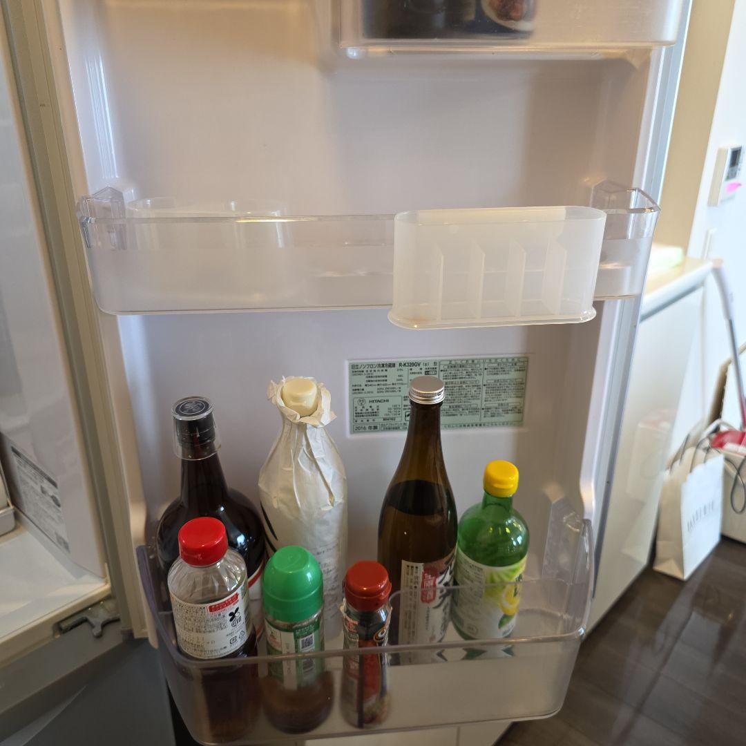 HITACHI 冷蔵庫 シルバー　R-K320GV