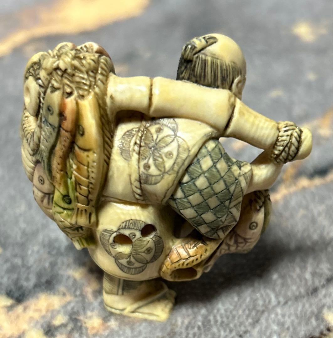 ナ*ラ様 時代物根付置物提げ物縁起物 漁師人物彫刻