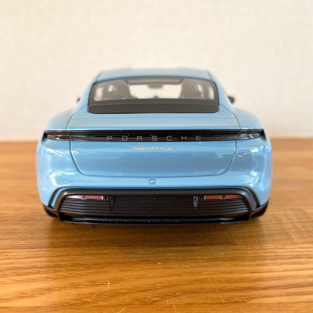 【ミニカー 美品 希少】ミニチャンプス 1/18 ポルシェ タイカン 4S