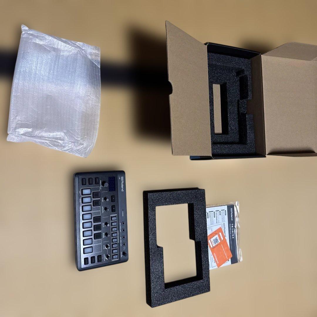 ぎ*ち様 Roland J-6 シンセサイザー