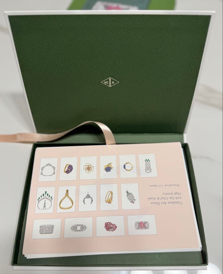 永遠なる瞬間ヴァンクリーフ&アーペル 展覧会 図録 、ノート、ポストカード　3点