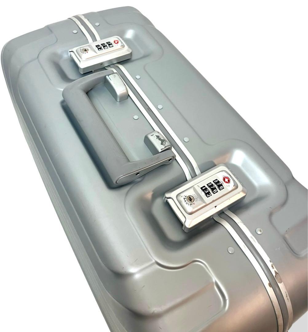 機内持込可能 サムソナイト ハードキャリー トゥルーフレーム 32L