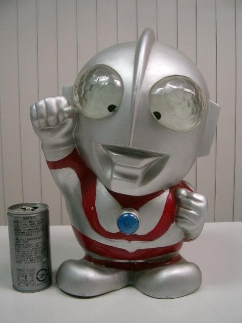 ウルトラマン　　オリジナル ビッグ 貯金箱 昭和レトロ RUNA ラナ