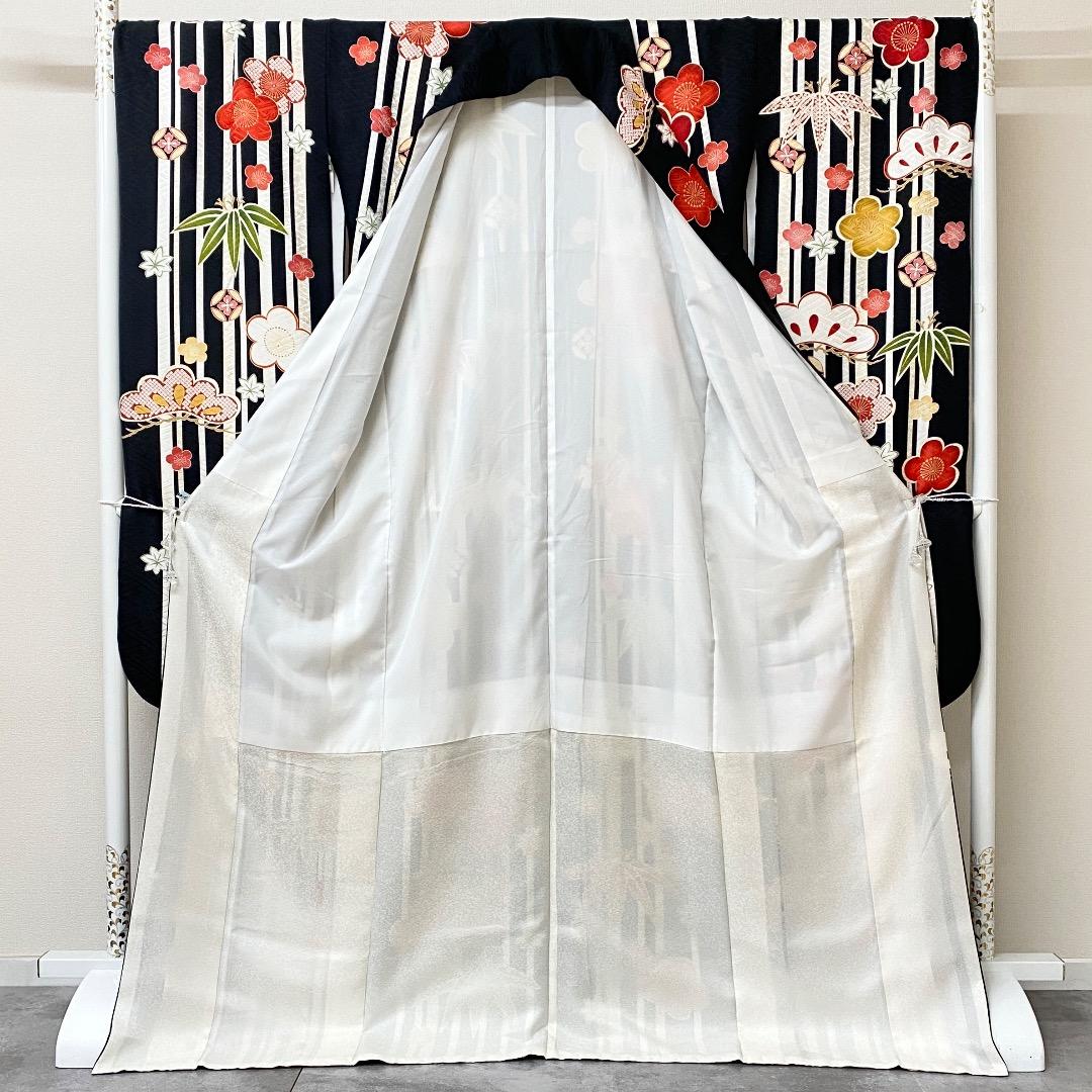 ⭐︎K0687 正絹 振袖 レンタル店放出品 黒色 ガード加工 古典柄 13号