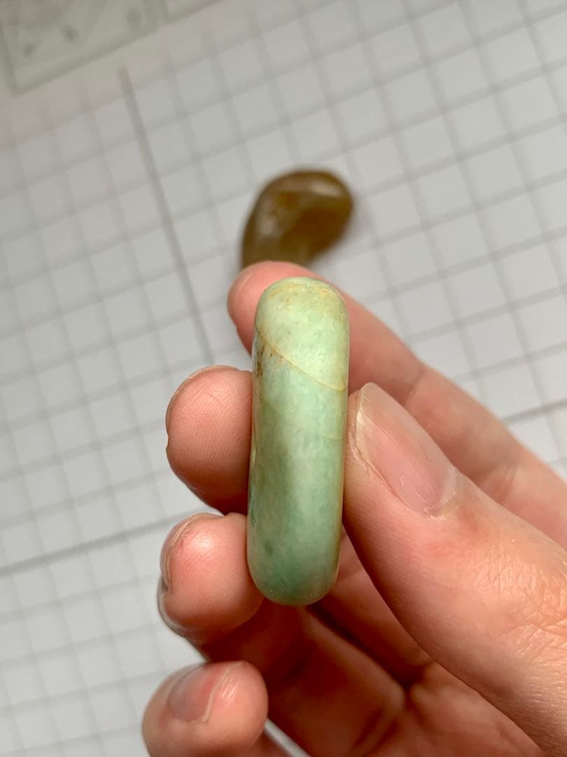 古墳期　めのう勾玉　翡翠勾玉　瑪瑙　出土　縄文　弥生　石器　土器　化石　根付