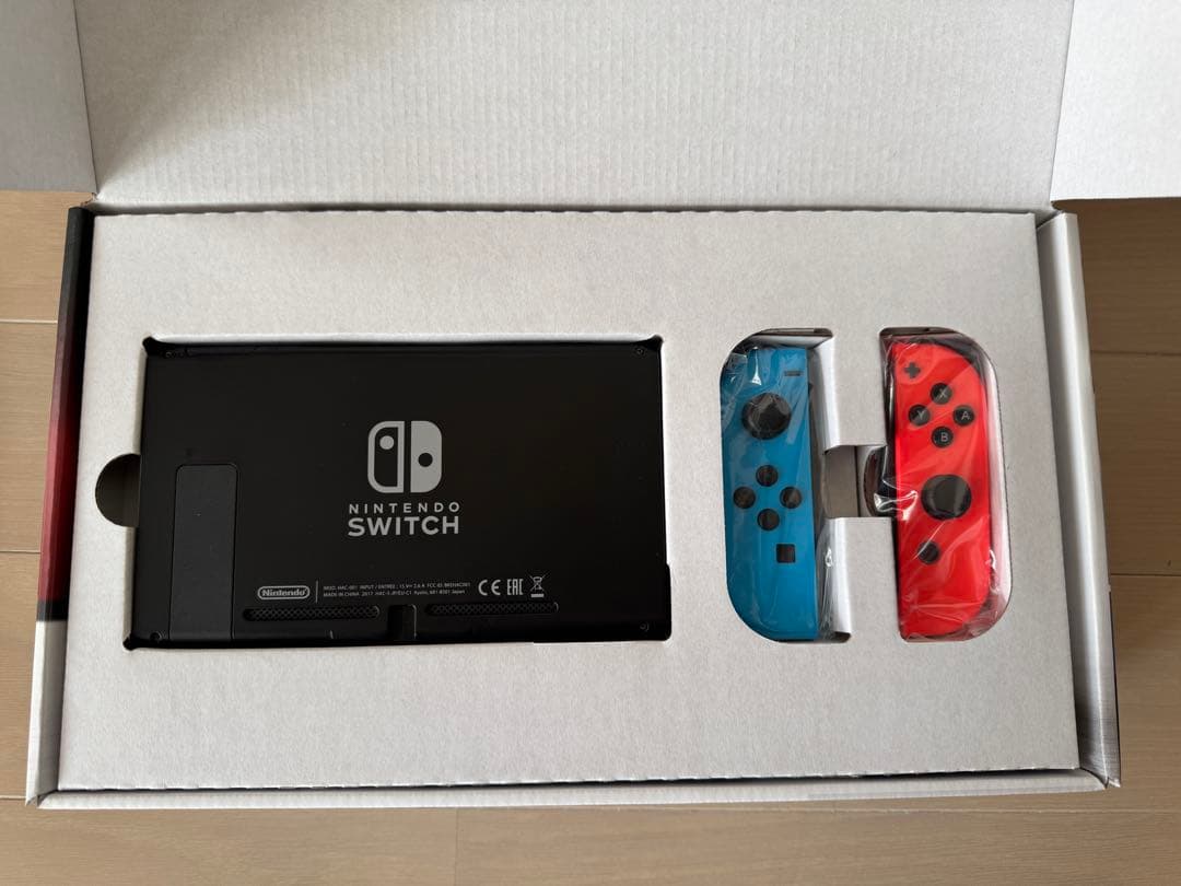 Nintendo Switch 本体 保護フィルム ケース付き