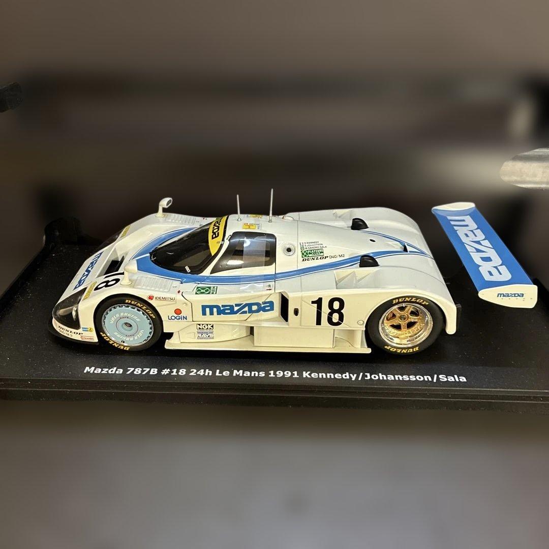 021 マツダ Mazda 787B ルマン18号車 1/18スケール ミニカー