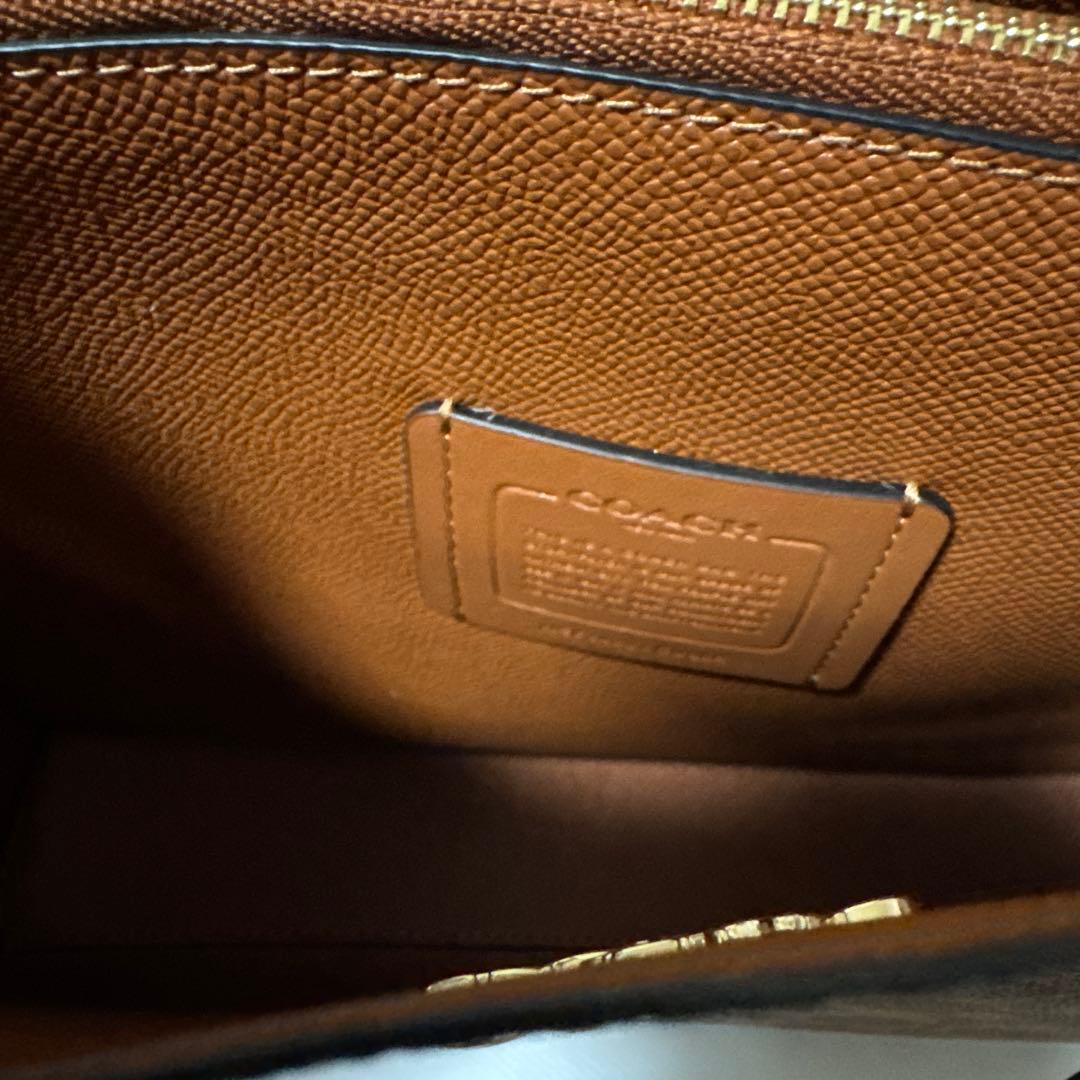 ピ*カ様 極美品　未使用に近い　coach シグネチャー　バッグ　ショルダー付き