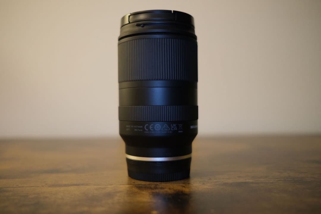 タムロン tamron 28-200 f2.8-5.6 sony eマウント