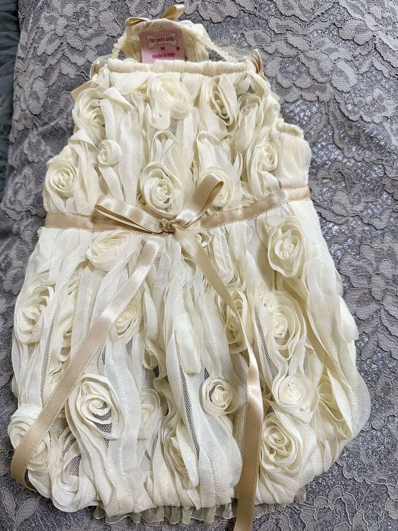 イタリアブランド　for pets only 花びらのドレス