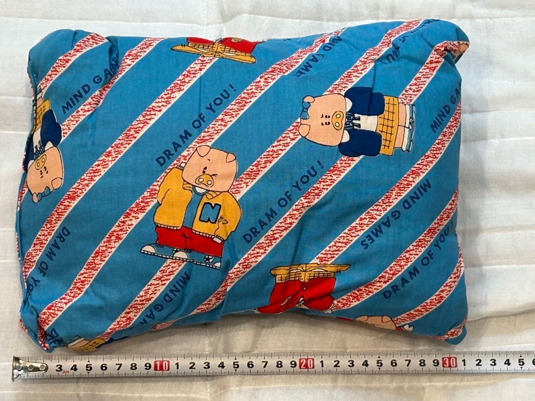 【ほぼ未使用】　CITY BOYS 肌がけ枕セット×2クッション×1