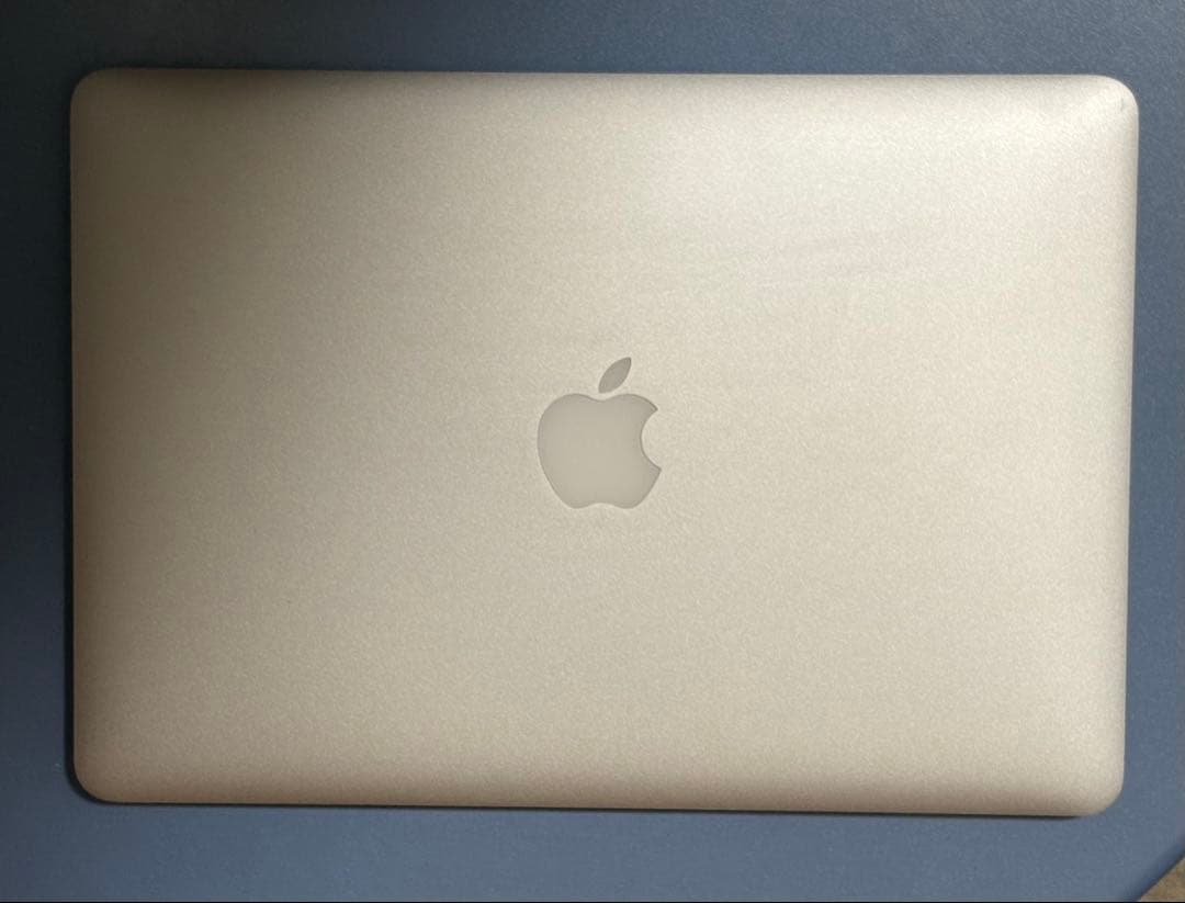 Apple MacBook Air 13インチ/8GB/256GB/良品