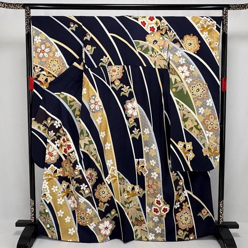 ゆりのはな　本振袖　京友禅金彩加工　金駒刺繍　ちりめん　紺/紫色　正絹　I403