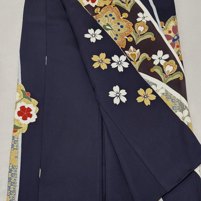ゆりのはな　本振袖　京友禅金彩加工　金駒刺繍　ちりめん　紺/紫色　正絹　I403