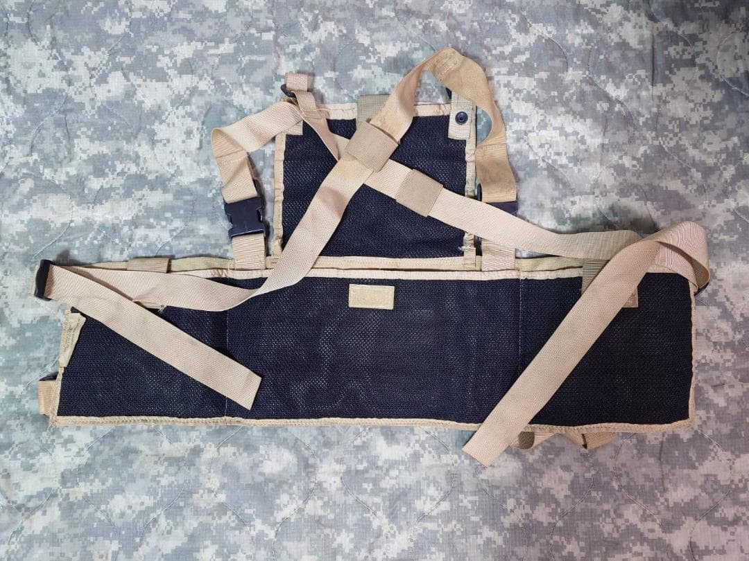 米軍 実物 3CデザートRACK ベスト ポーチセット