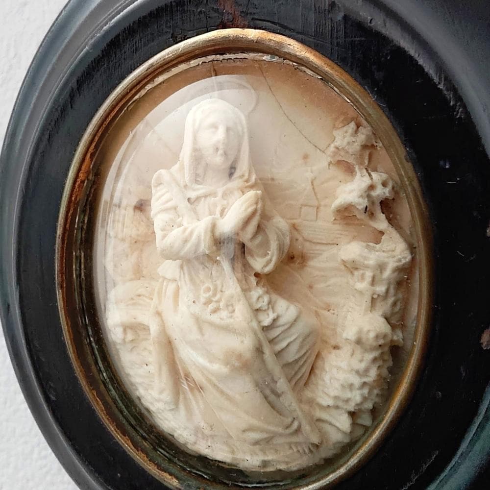 アンティーク　メダイヨン　1800年代　フランス　聖母マリア　石膏　ガラスドーム