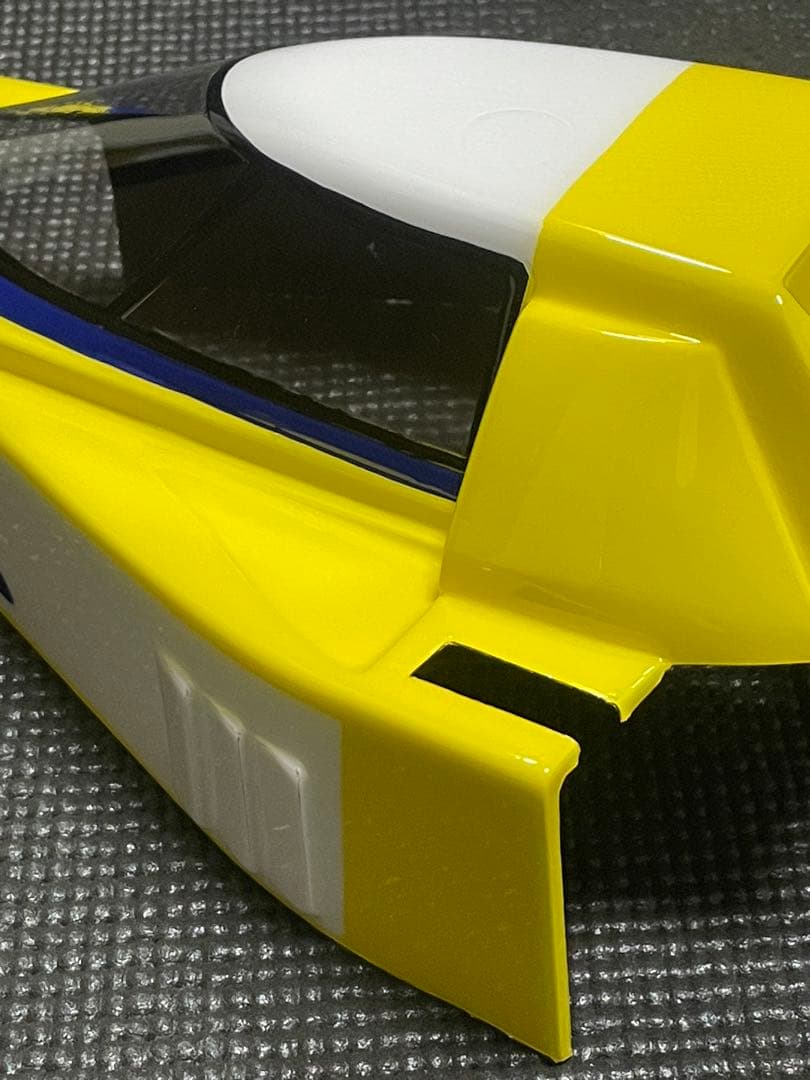 ヨコモ ドックファイター用塗装済ボディ