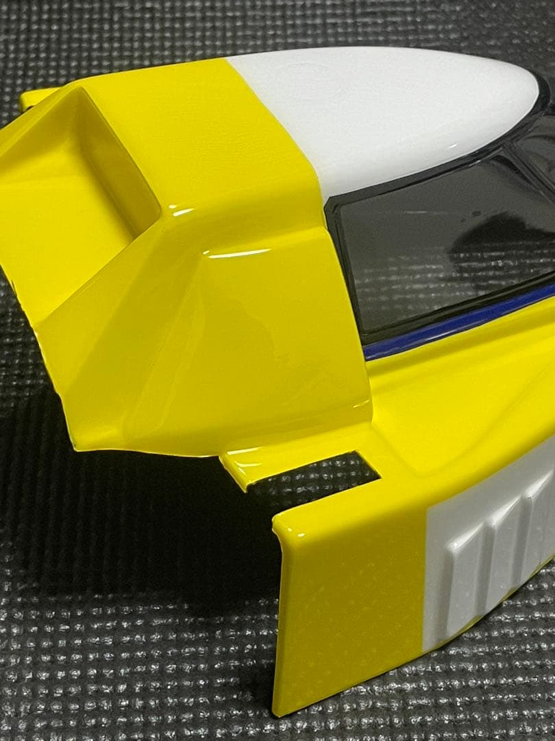 ヨコモ ドックファイター用塗装済ボディ