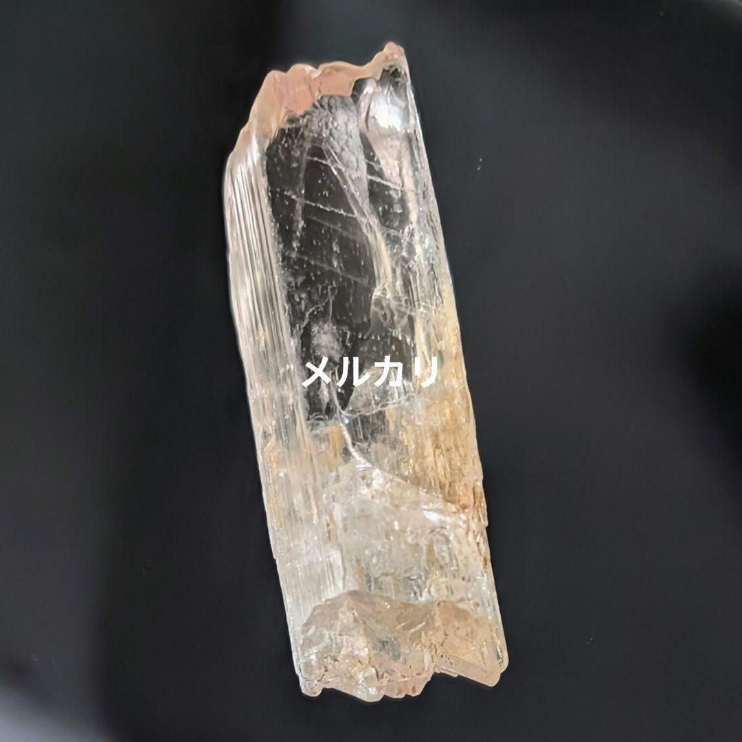 イエロークンツァイト原石