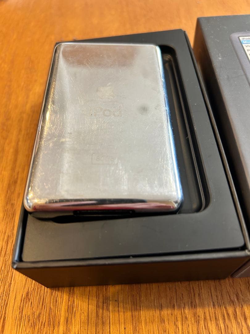 【第6世代】Apple iPod Classic 80GB MB147J/A