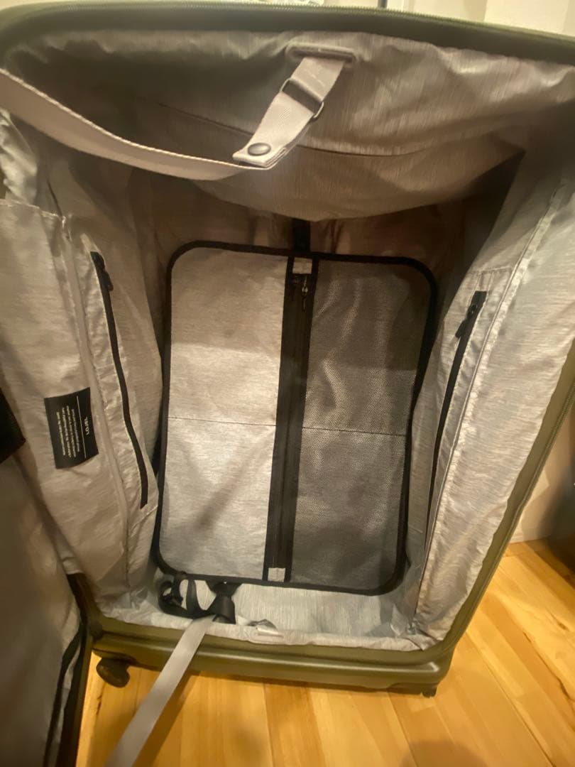 CUBO キューボ　色カクタス　120L スーツケース　ロジェールLOJEL