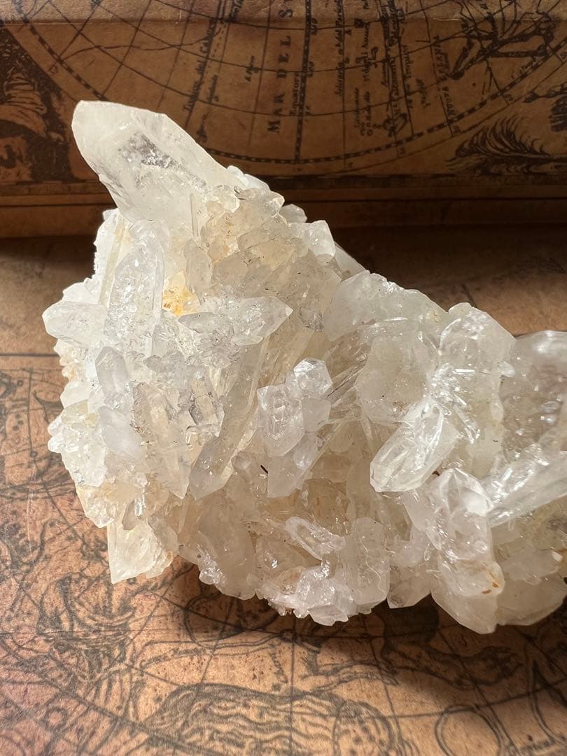 龍脈の精髄 宮崎県産水晶クラスター 龍脈と癒しの光※保護猫活動支援