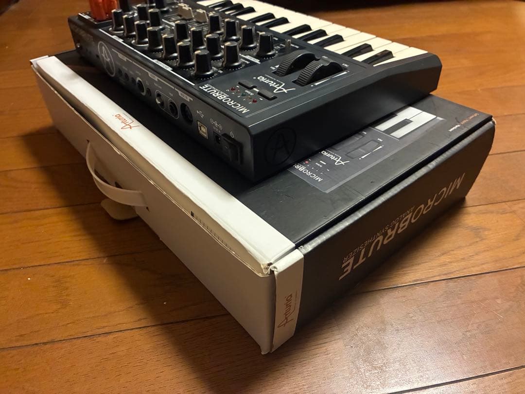 Arturia MicroBrute アナログシンセサイザー