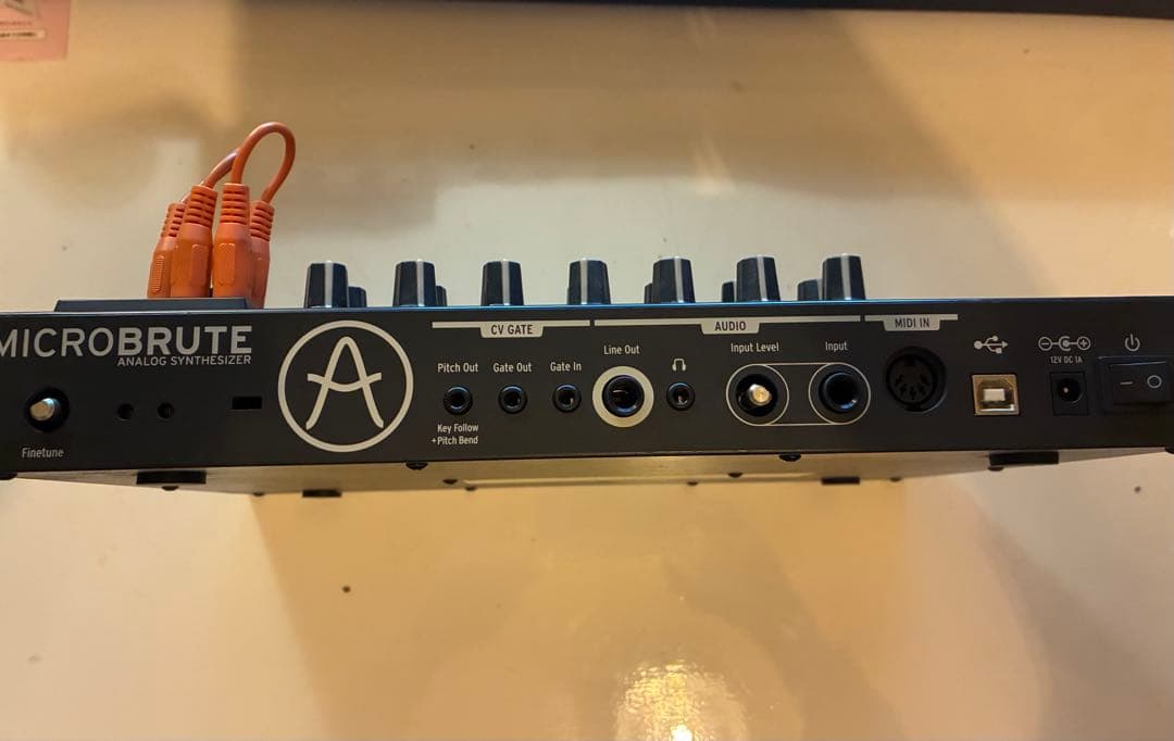 Arturia MicroBrute アナログシンセサイザー