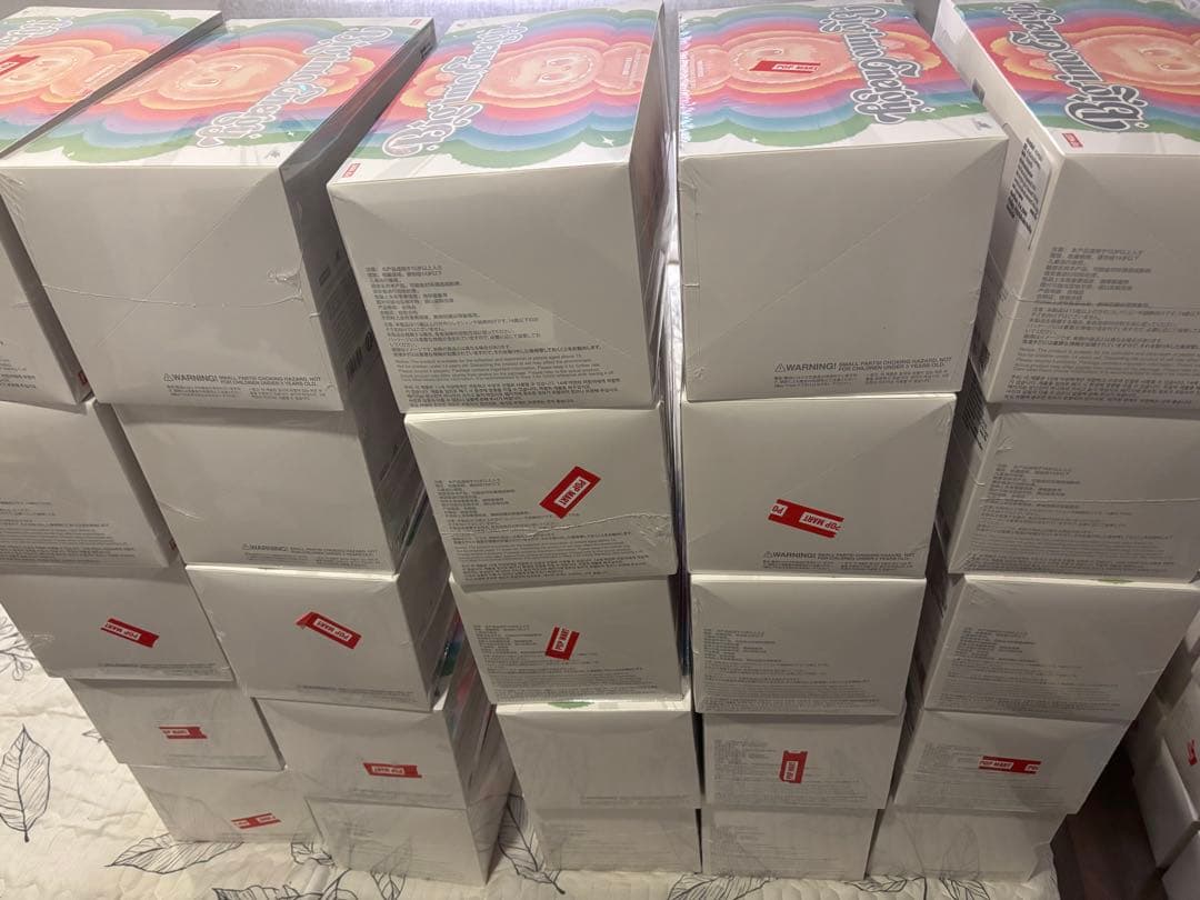 LABUBU Big into Energy アソートボックス　25箱