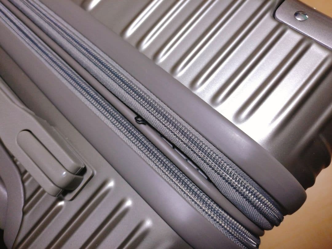 【訳アリ】スーツケース キャリーケース 拡張機能 ストッパー付き 超軽量 M