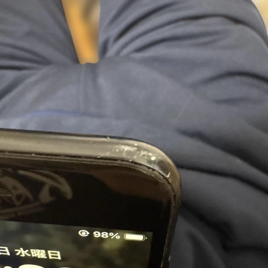 Apple iPhone SE スペースグレー