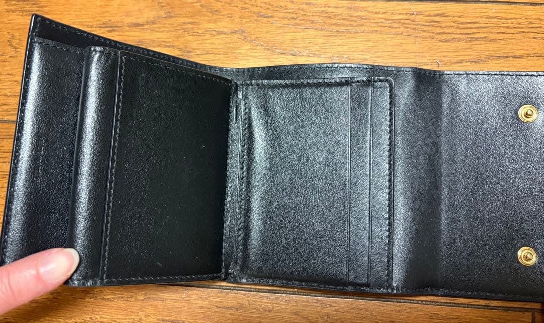 CELINE ブラックレザー三つ折り財布