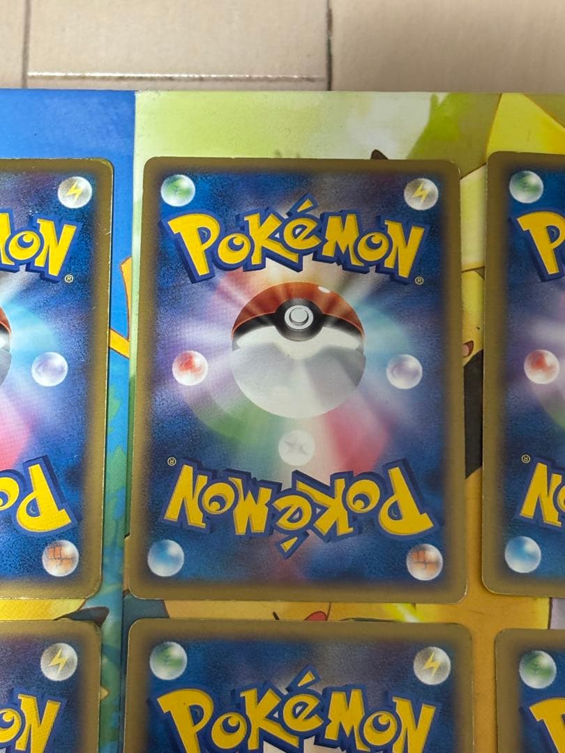 【高騰中↑】PWコンプリート ピカチュウ ワールドコレクション2010