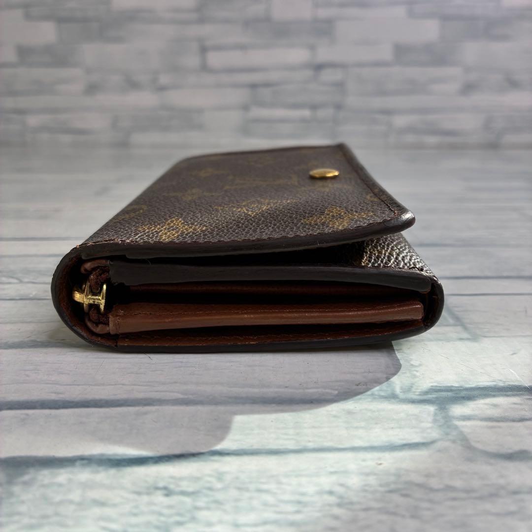 美品　50 LOUIS VUITTON ルイヴィトン　モノグラム　二つ折りul7