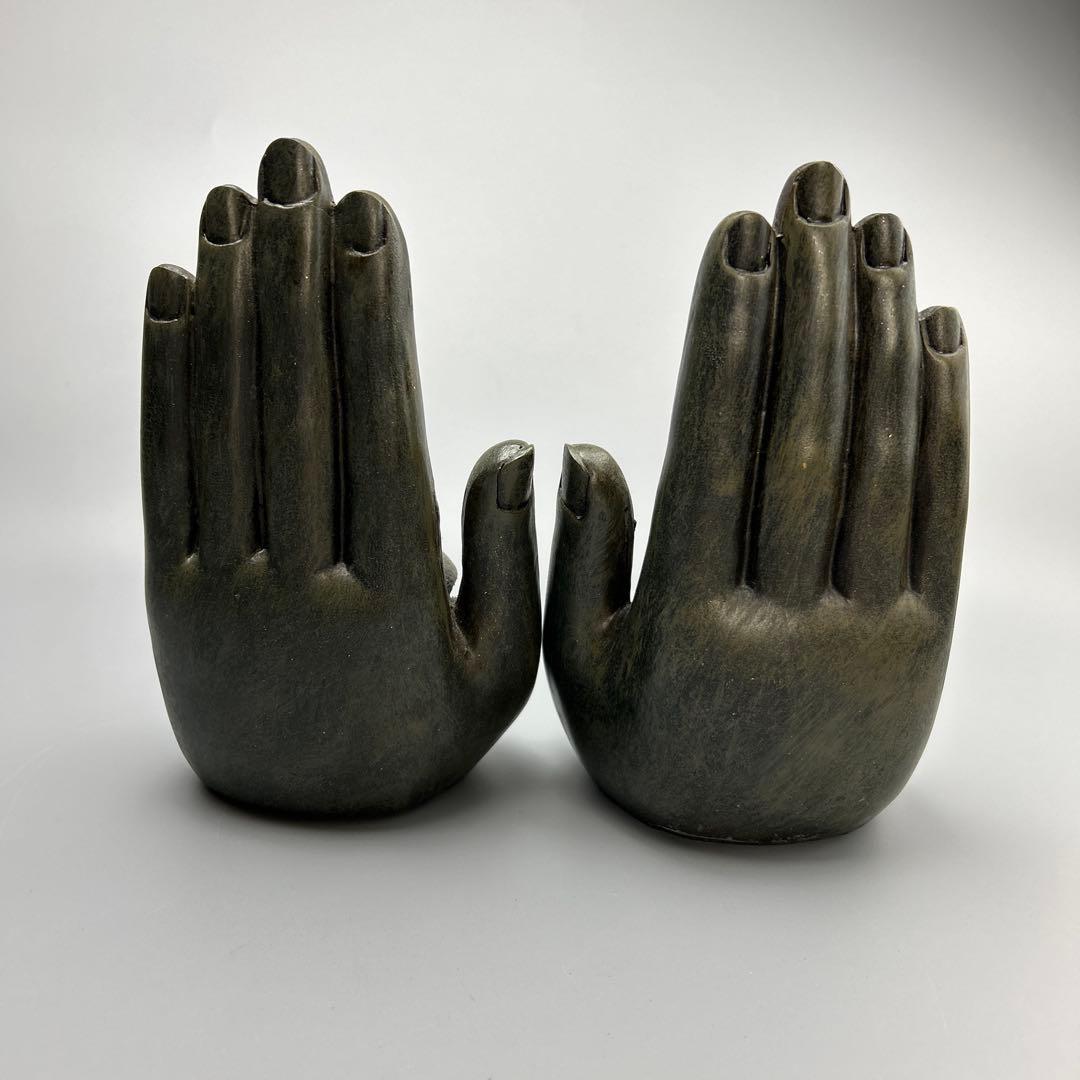 掌仏像の置物　タイ