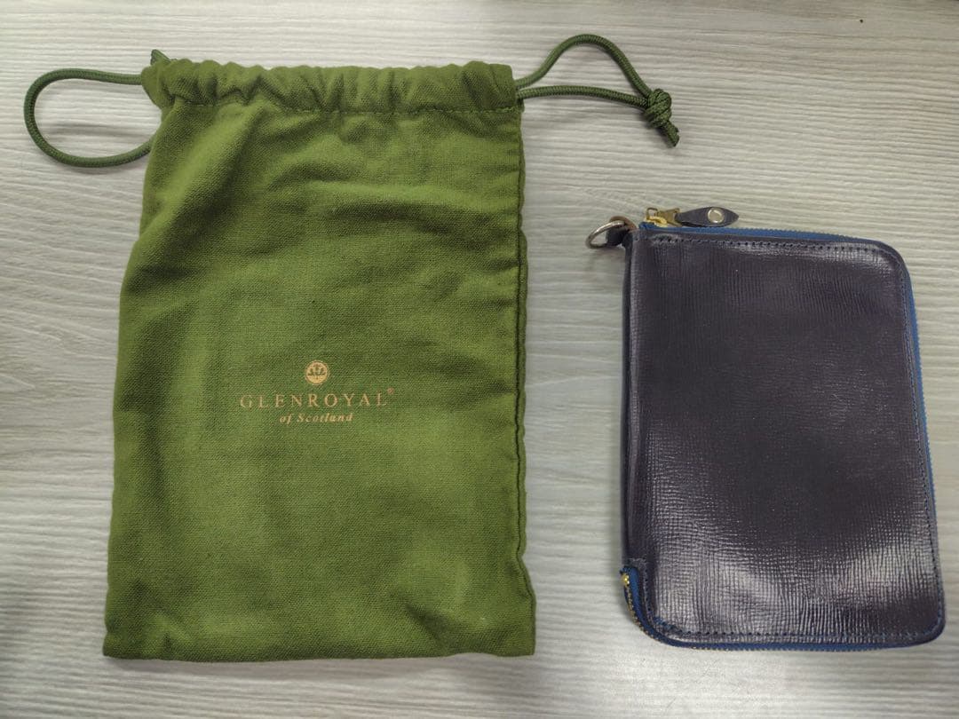 GLEN グレンロイヤル オーガナイザーウォレット パスポート