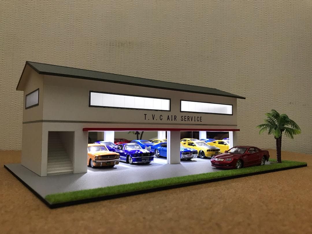 ミニカージオラマ：1/64 世田谷ベースタイプガレージ／年末SALE！