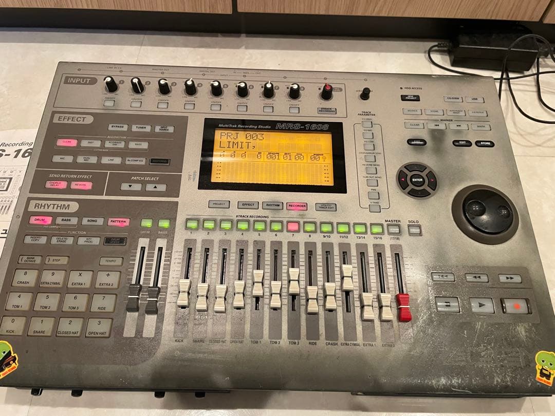 ZOOM MRS-1608 ミキサー • マルチトラックリコーダー