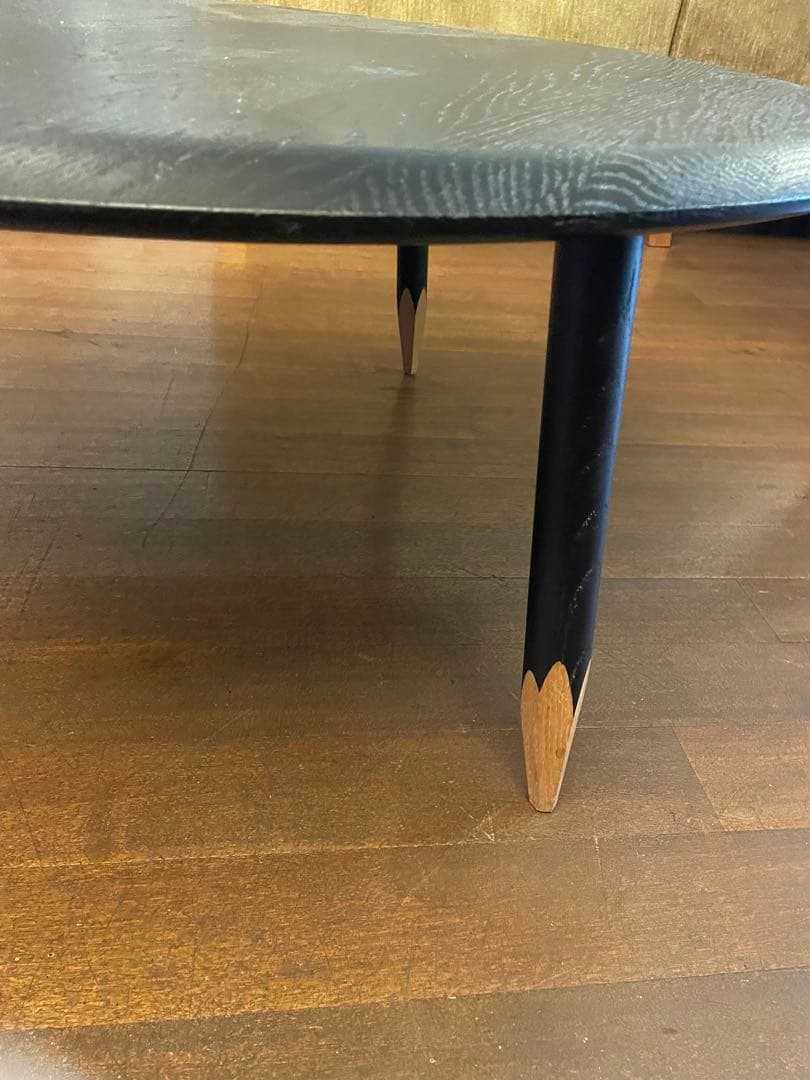 黒い円形座卓 木製　丸テーブルスコープ東屋