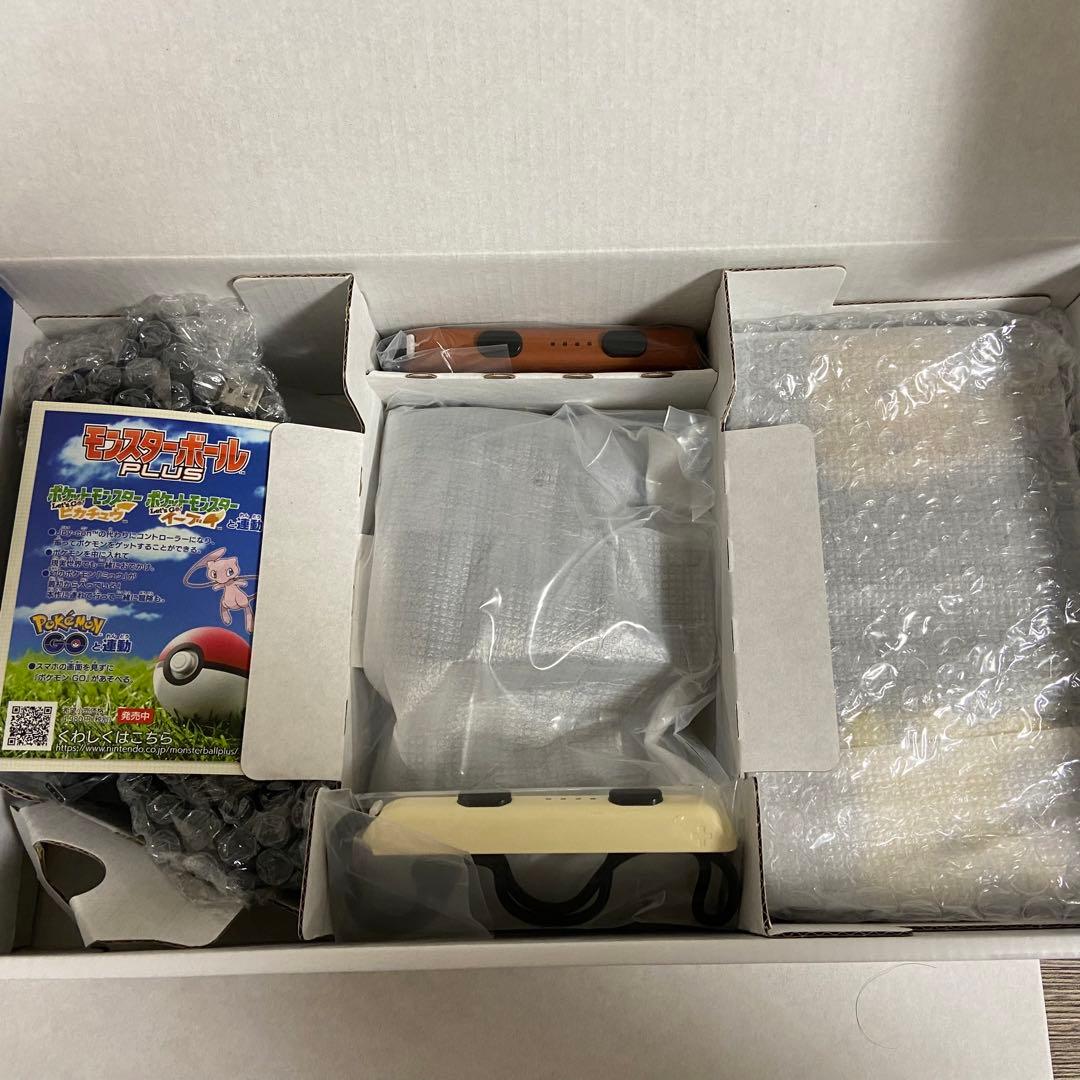 即日発送　Nintendo Switch レッツゴーピカチュウエディション　本体