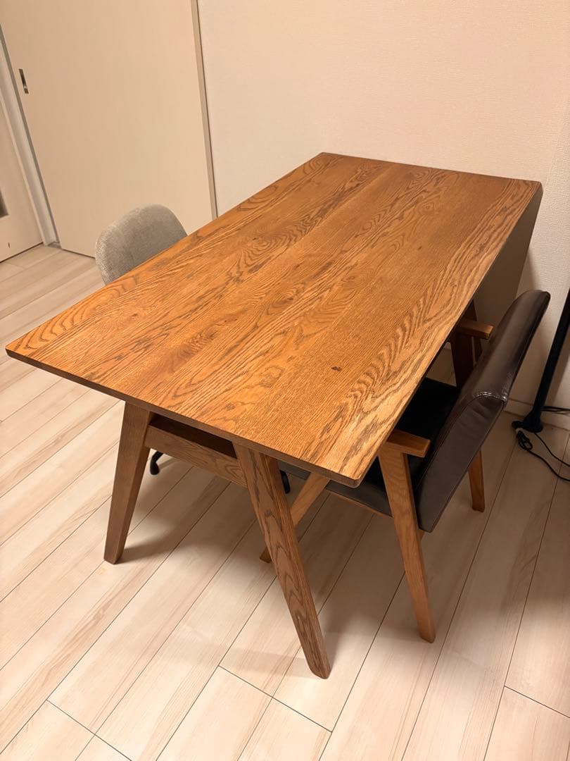 送料込み unico ADDAYダイニングテーブル W1500