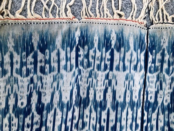 インドネシア スンバ島絣織伝統衣装イカット値下げです