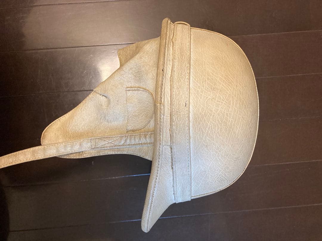 ビンテージヘルメット　オフホワイト