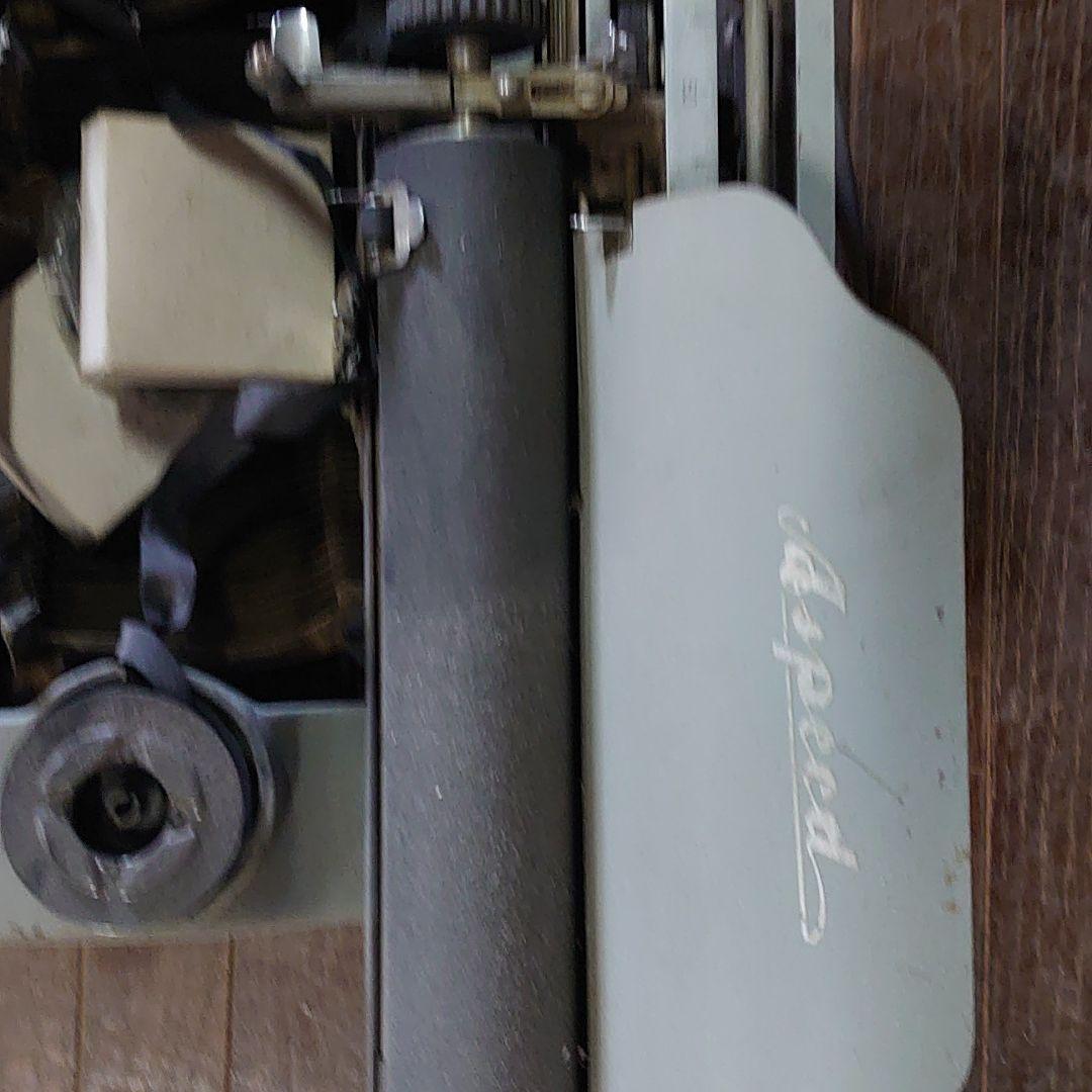 アンティーク タイプライター