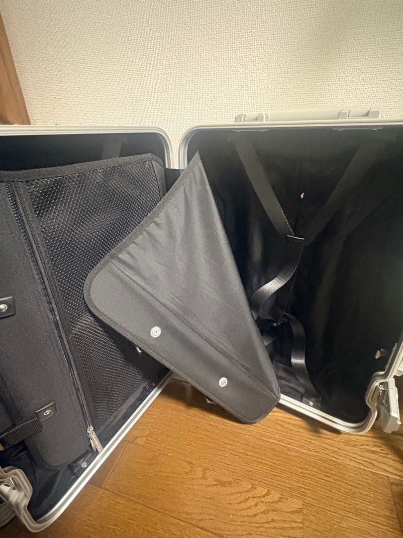 最終値下げ メルセデスベンツ ノベルティ アルミキャリーケース 32L 非売品