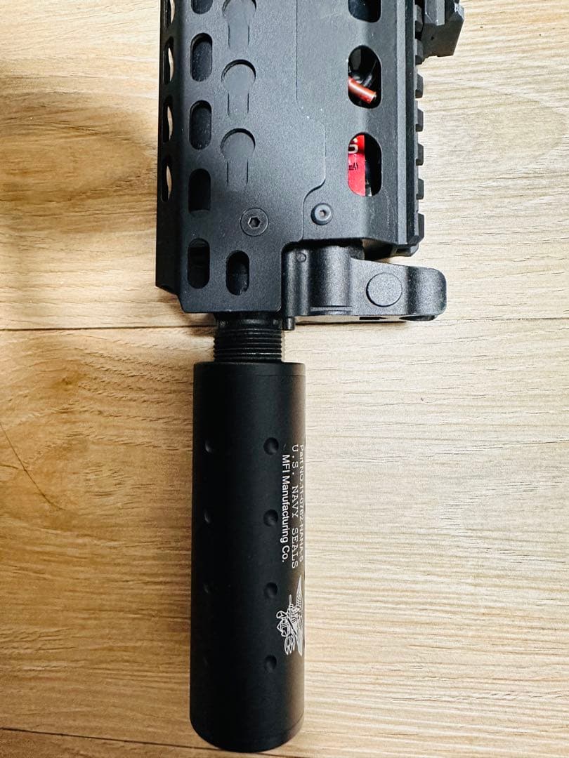 次世代電動ガン AK74U 東京マルイ　バッテリー、サイレンサー、スコープ付き