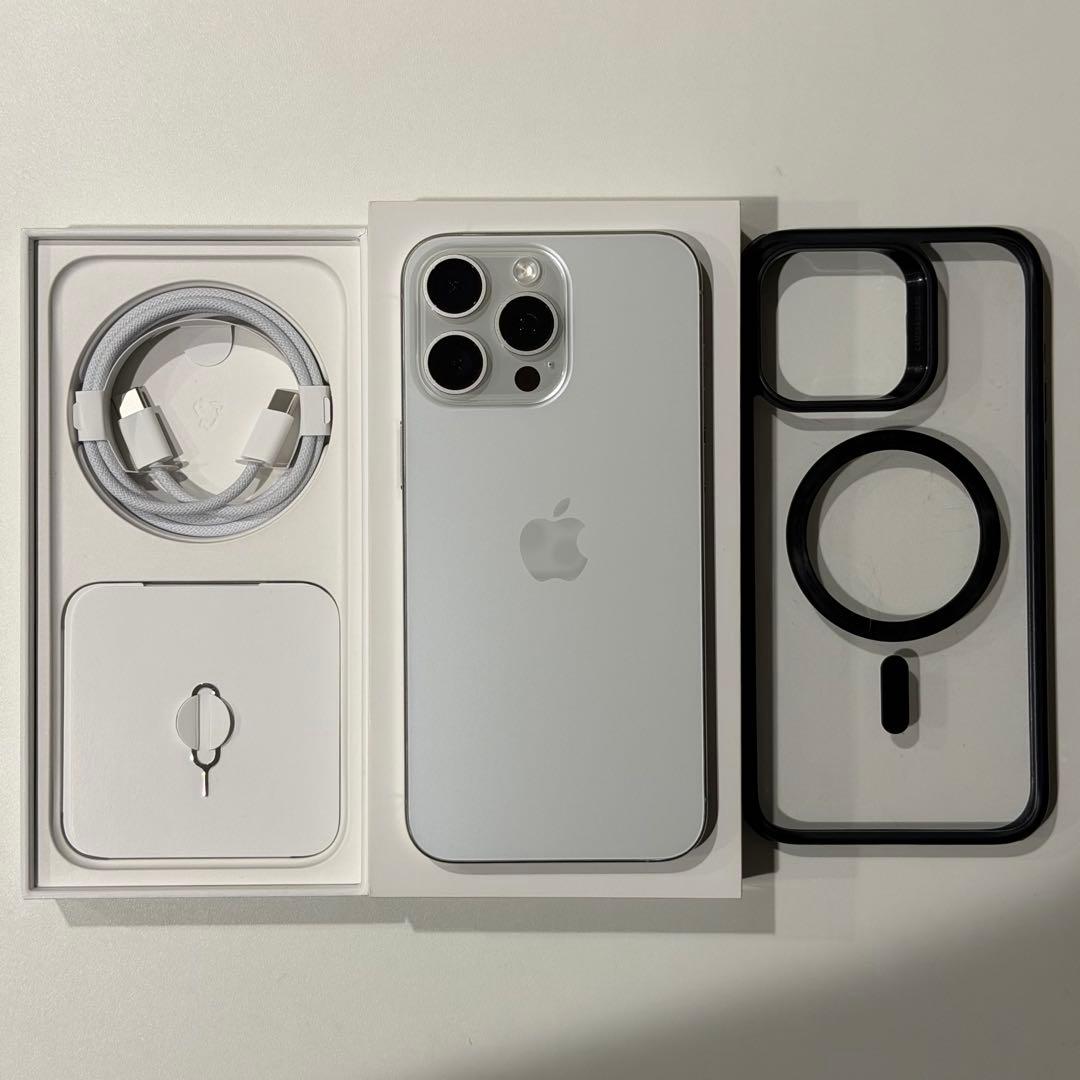 iPhone 15 PRO MAX 256GB SIMフリー ホワイト