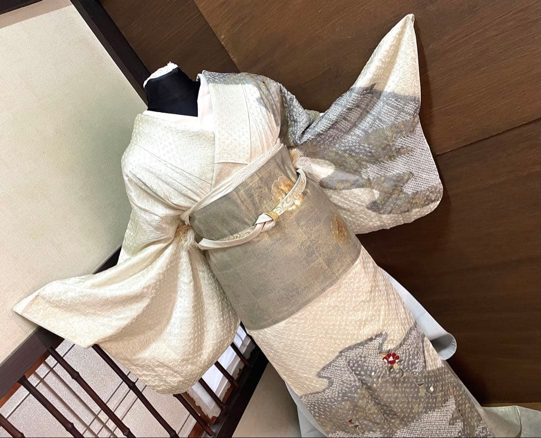 訪問着フルセット5点サイズM〜Ｌ　総絞り金駒刺繍　刺繍雪輪草花文金銀彩引箔正絹