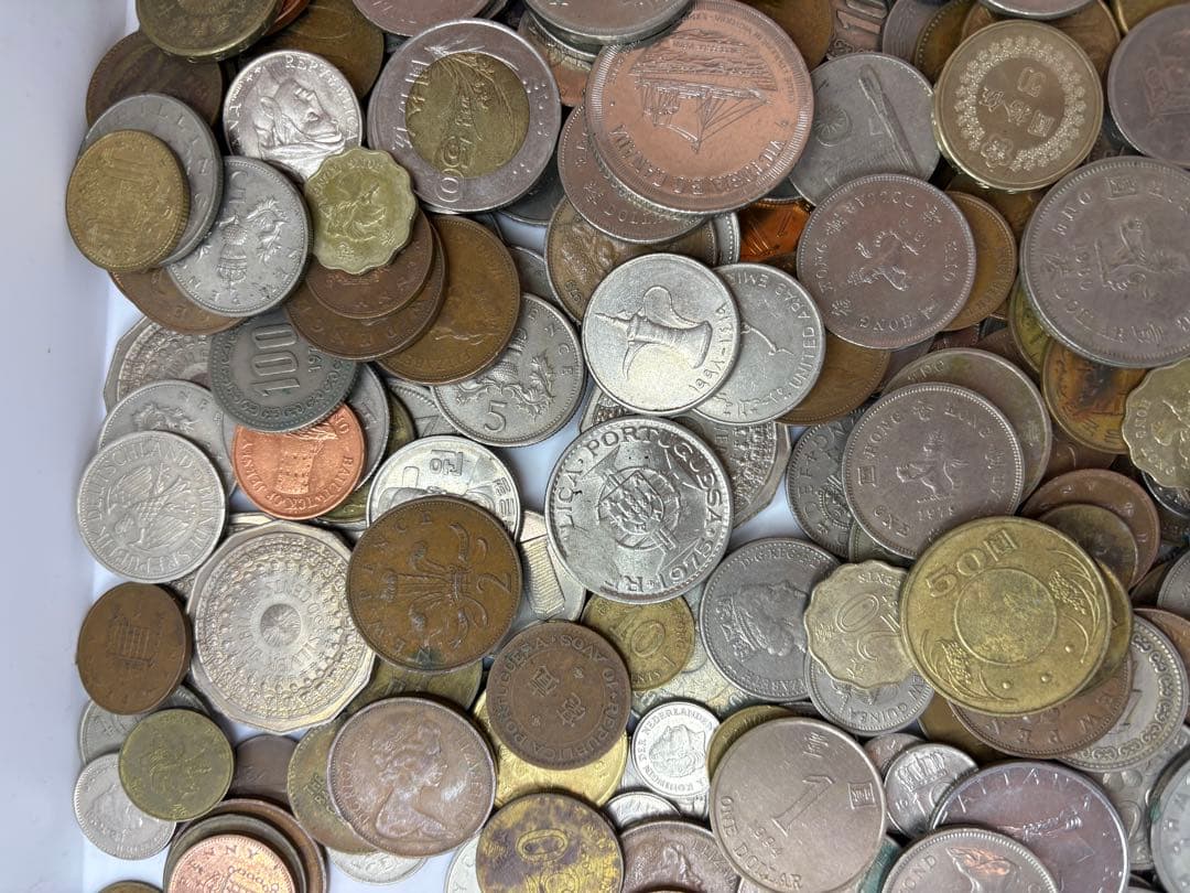 1-42 外貨まとめ　古銭　雑銭　香港ドル　中国　ペンス　ユーロ総重量2.5キロ
